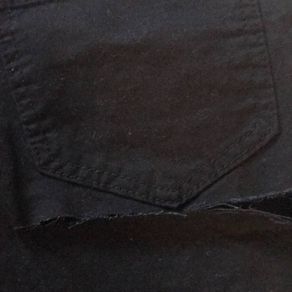 Black shorts-medium - Picture 2 of 3